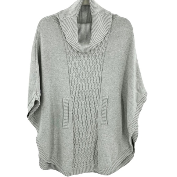 Cabi Cowl Neck Poncho Sweater Size X Small Style 3003 Gray Oversized - Picture 2 of 7